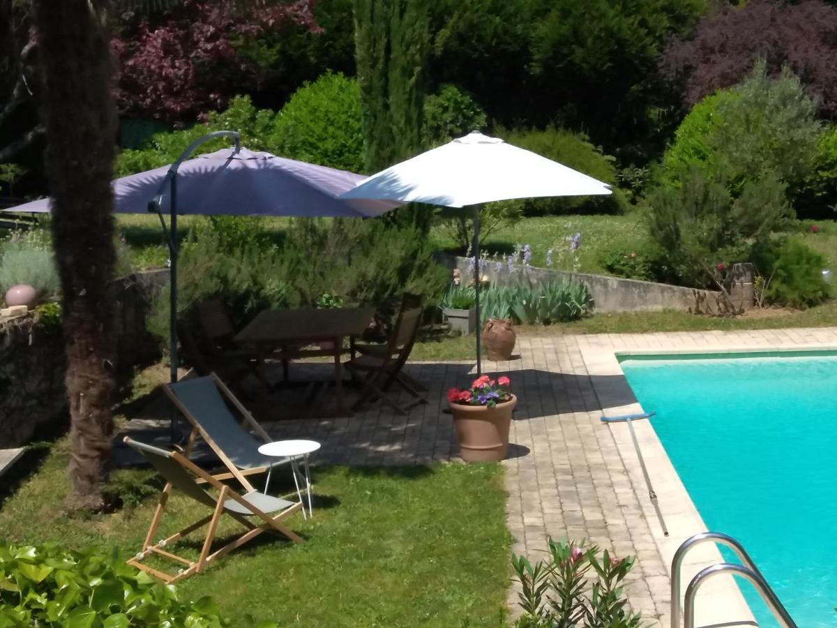 Maison Epellius Collonges-au-Mont-dʼOr Екстериор снимка