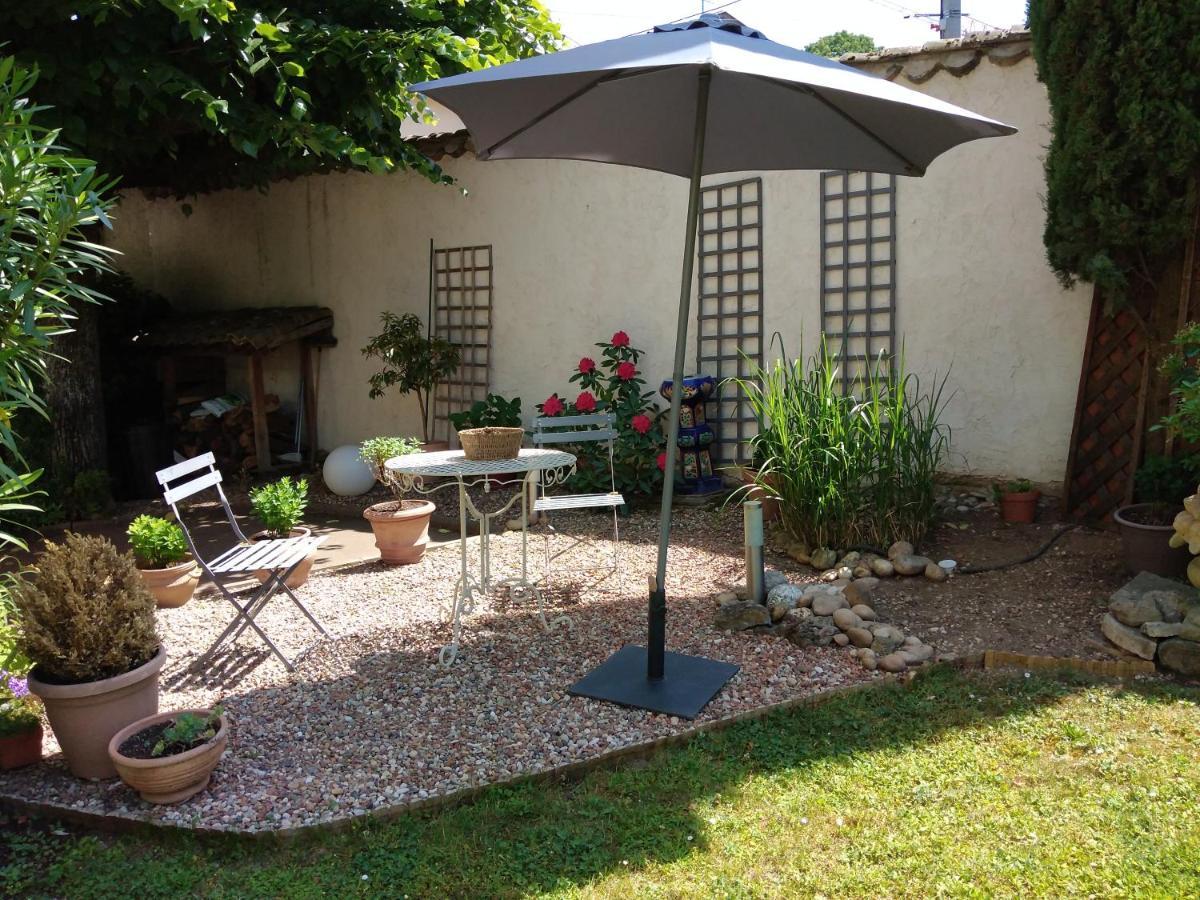 Maison Epellius Collonges-au-Mont-dʼOr Екстериор снимка