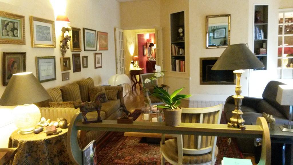 Maison Epellius Collonges-au-Mont-dʼOr Екстериор снимка